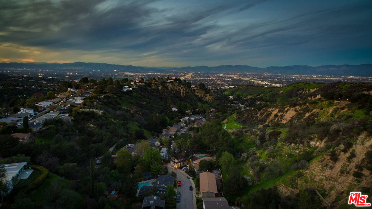 3356 Woodcliff Road Sherman Oaks, CA 91403 - Photo 14 of 15 a view of city and mountain