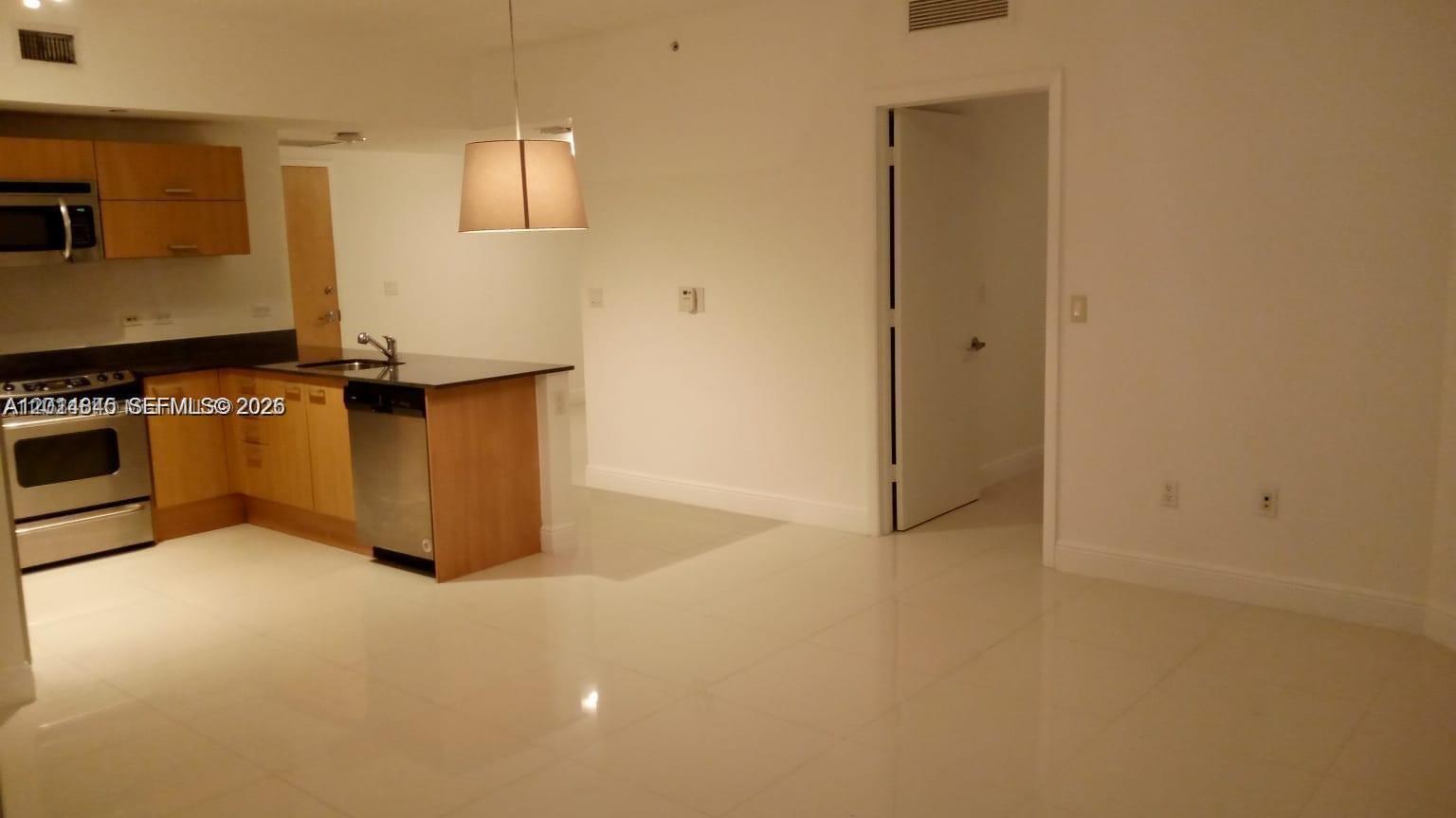 92 Southwest 3rd Street, Unit 1904 Miami, FL 33130 - Photo 2 of 15