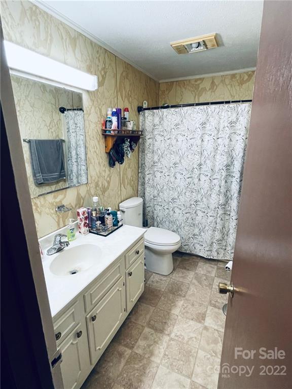 920 Enola Road Morganton, NC 28655 - Photo 5 of 9 Gallery Image 5