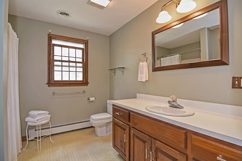 55 Whitewood Road Milford, MA 01757 - Photo 26 of 41 Gallery Image 26