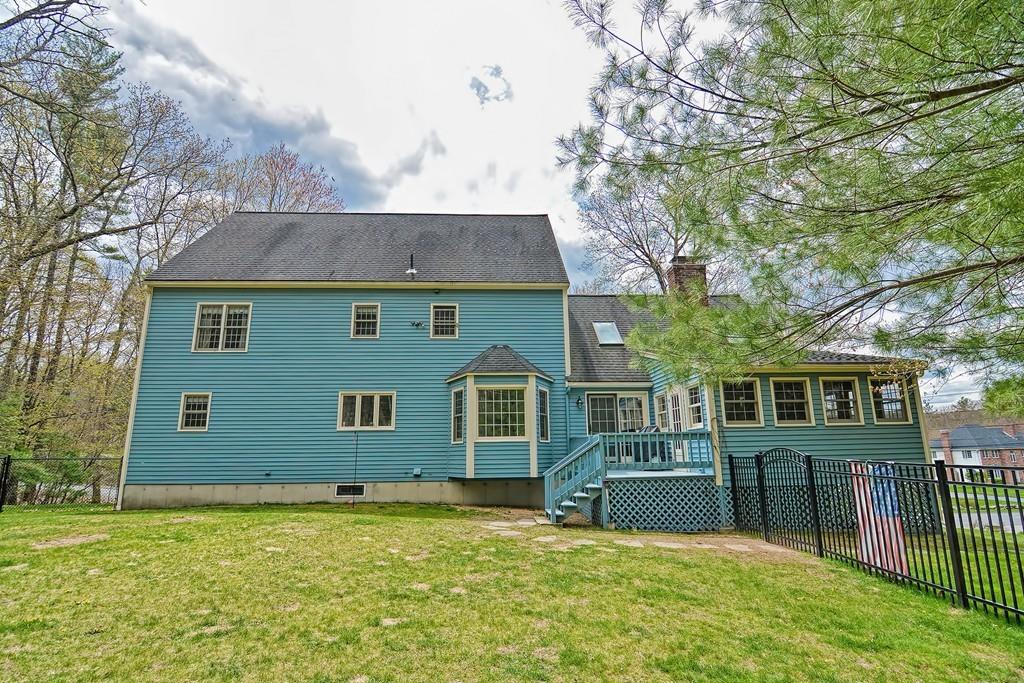 55 Whitewood Road Milford, MA 01757 - Photo 3 of 41 Gallery Image 3