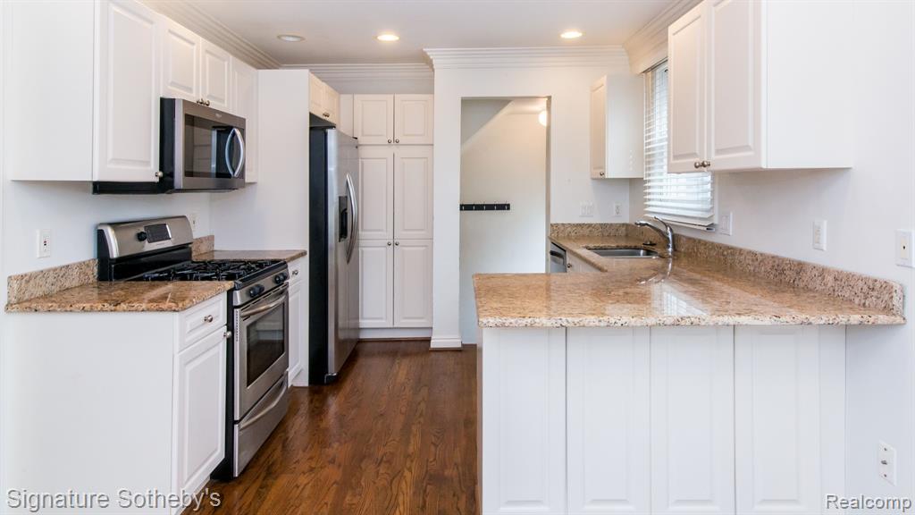 2139 Windemere Road Birmingham, MI 48009 - Photo 12 of 43