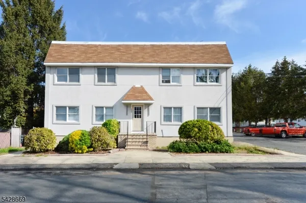 $2,300 | 255 Rea Avenue, Unit 3, Hawthorne, NJ 07506