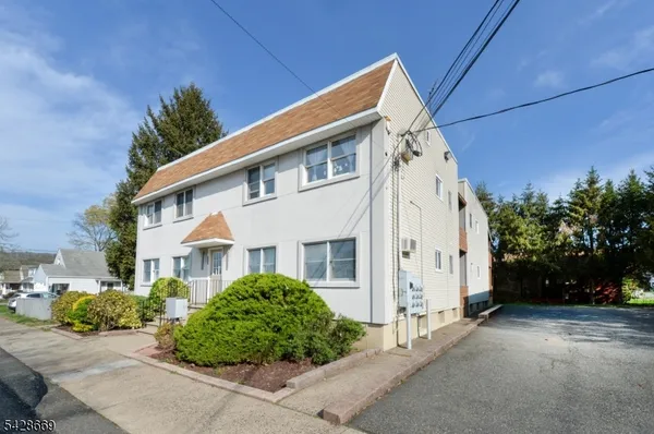 $2,300 | 255 Rea Avenue, Unit 3, Hawthorne, NJ 07506