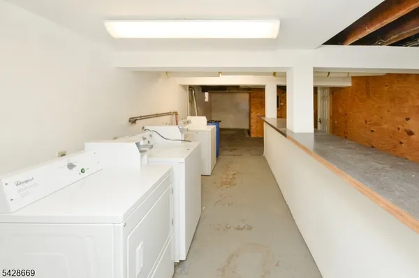 $2,300 | 255 Rea Avenue, Unit 3, Hawthorne, NJ 07506