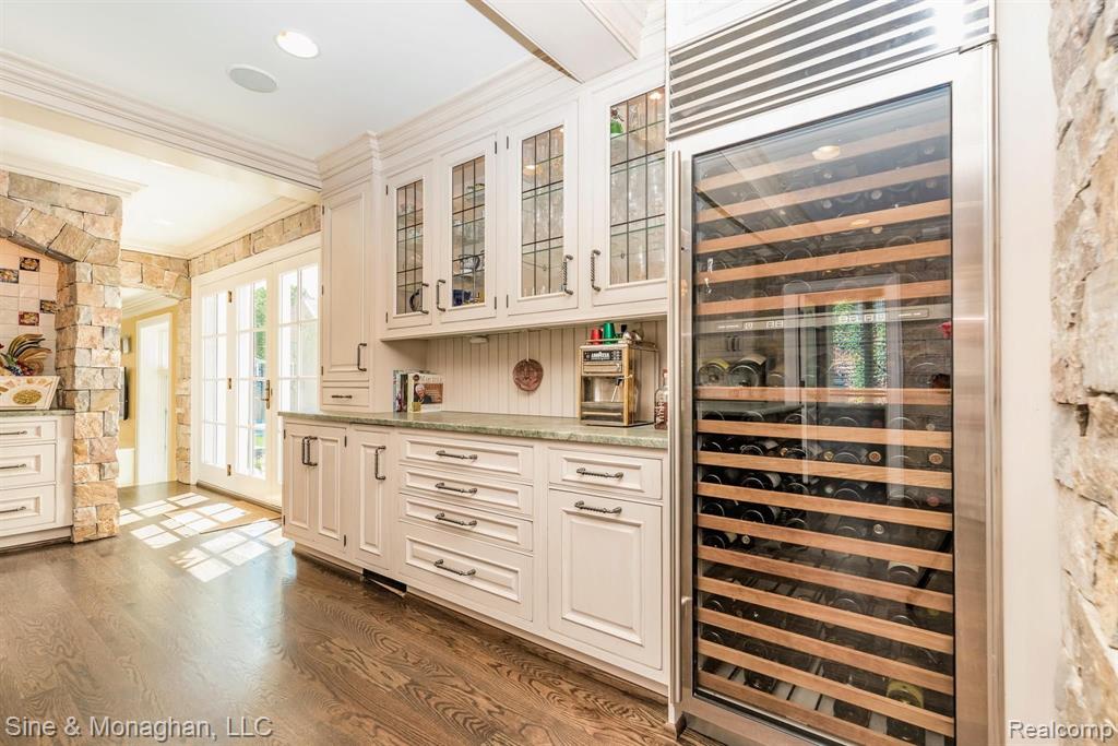 1040 Devonshire Road Grosse Pointe Park, MI 48230 - Photo 13 of 95