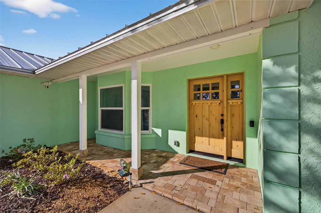 11945 74th Avenue Seminole, FL 33772 - Photo 8 of 47 a front view of a house