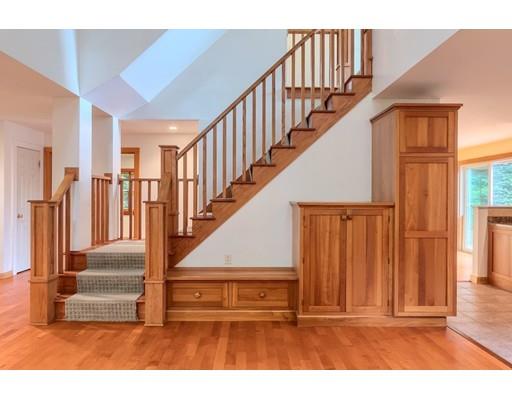 11 Montvale Road Worcester, MA 01609 - Photo 14 of 40 Gallery Image 14