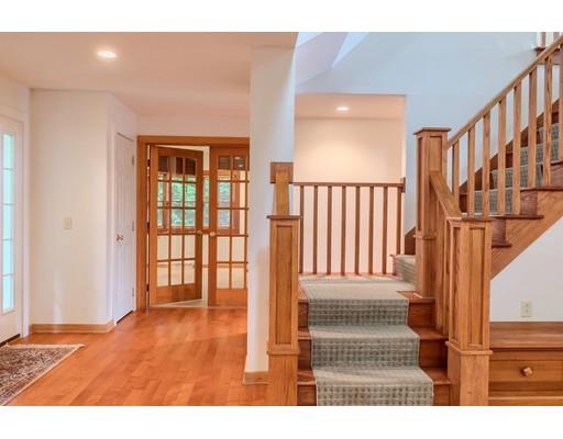 11 Montvale Road Worcester, MA 01609 - Photo 28 of 40 Gallery Image 28