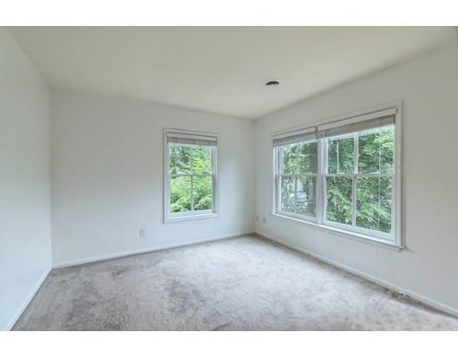 11 Montvale Road Worcester, MA 01609 - Photo 32 of 40 Gallery Image 32