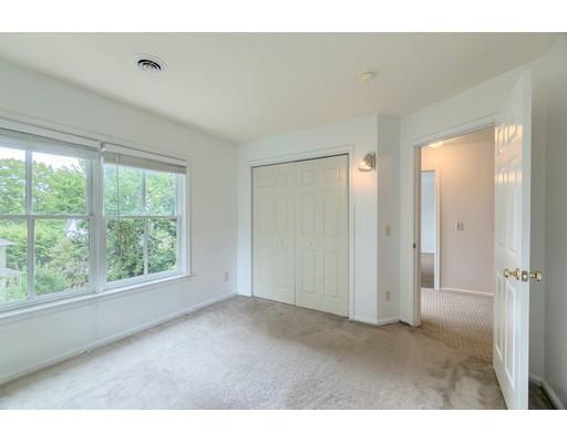 11 Montvale Road Worcester, MA 01609 - Photo 33 of 40 Gallery Image 33