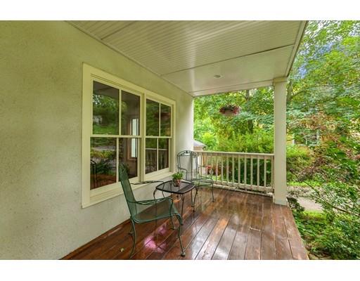 11 Montvale Road Worcester, MA 01609 - Photo 6 of 40 Gallery Image 6