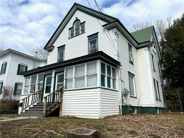 $1,200 | Spruce 1st Flr Street, Oneonta, NY 13820