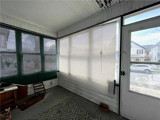 $1,200 | 49 Spruce Street, Unit 1, Oneonta, NY 13820