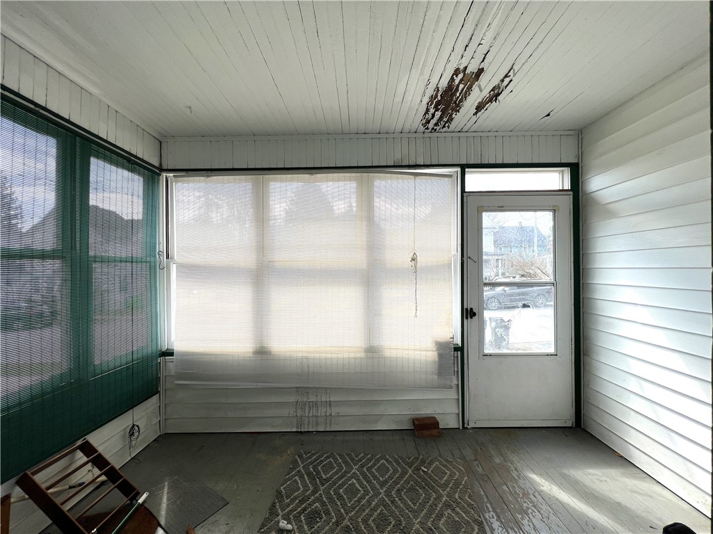 49 Spruce Street, Unit 1 Oneonta, NY 13820 - Photo 4 of 16 Enclosed Front Porch