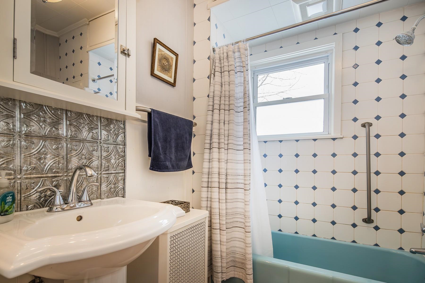 76 South Street Proctor, VT 05765 - Photo 22 of 44