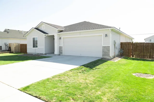 $357,500 | 1680 Southwest Levant Way, Mountain Home, ID 83647