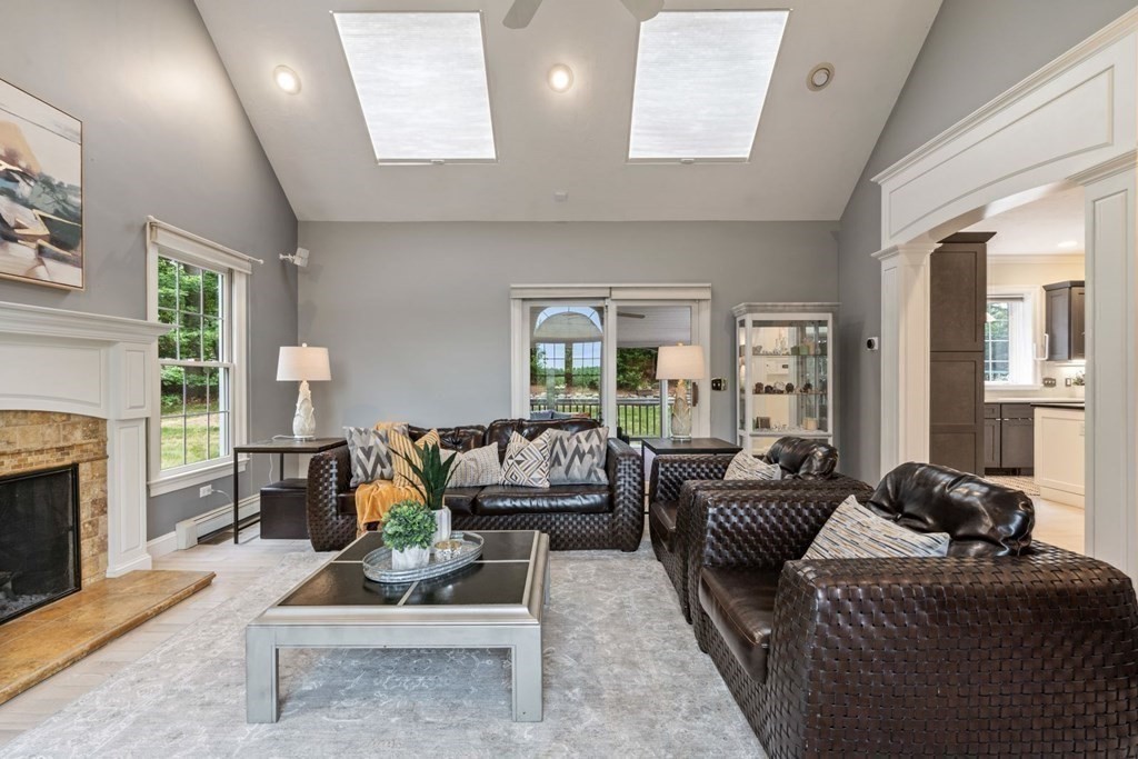 15 Falcon Ridge Drive Hopkinton, MA 01748 - Photo 15 of 40 Gallery Image 15