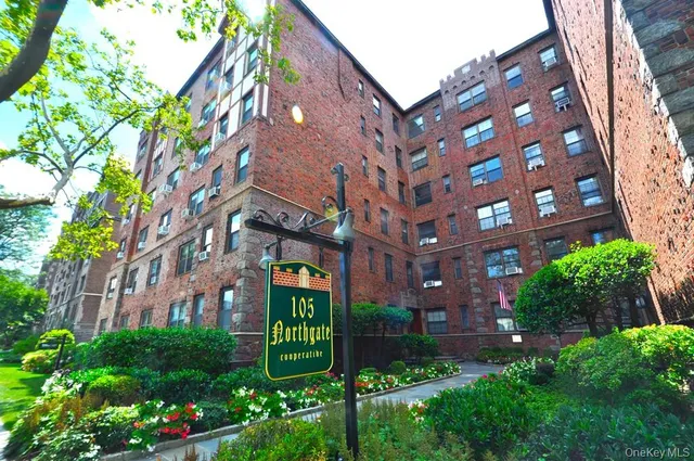 $295,000 | 105 Garth Road, Unit 1L, Scarsdale, NY 10583