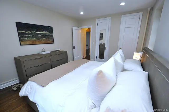 $295,000 | 105 Garth Road, Unit 1L, Scarsdale, NY 10583