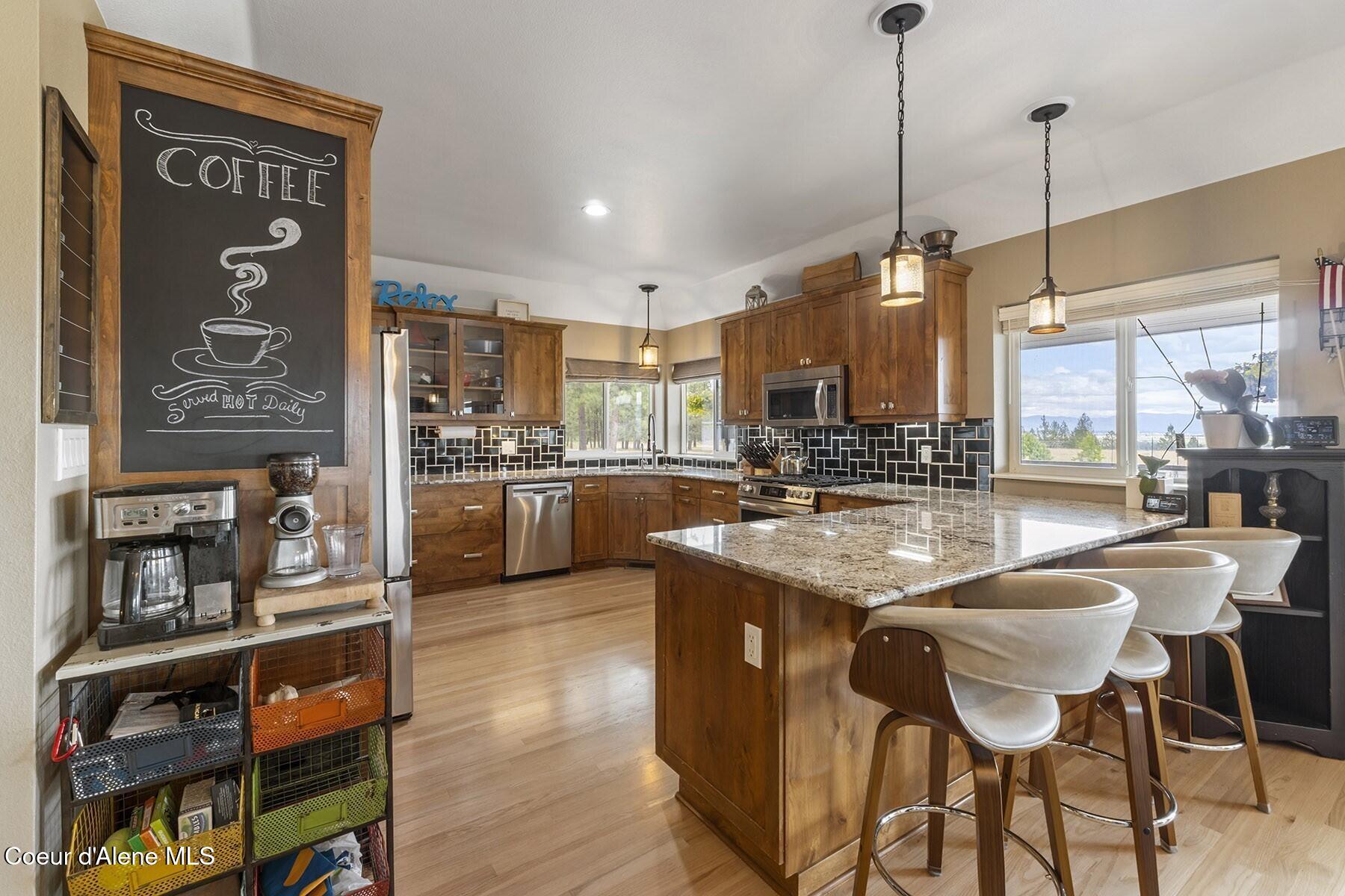 11341 North Church Road Rathdrum, ID 83858 - Photo 8 of 66 Eat In Kitchen Area