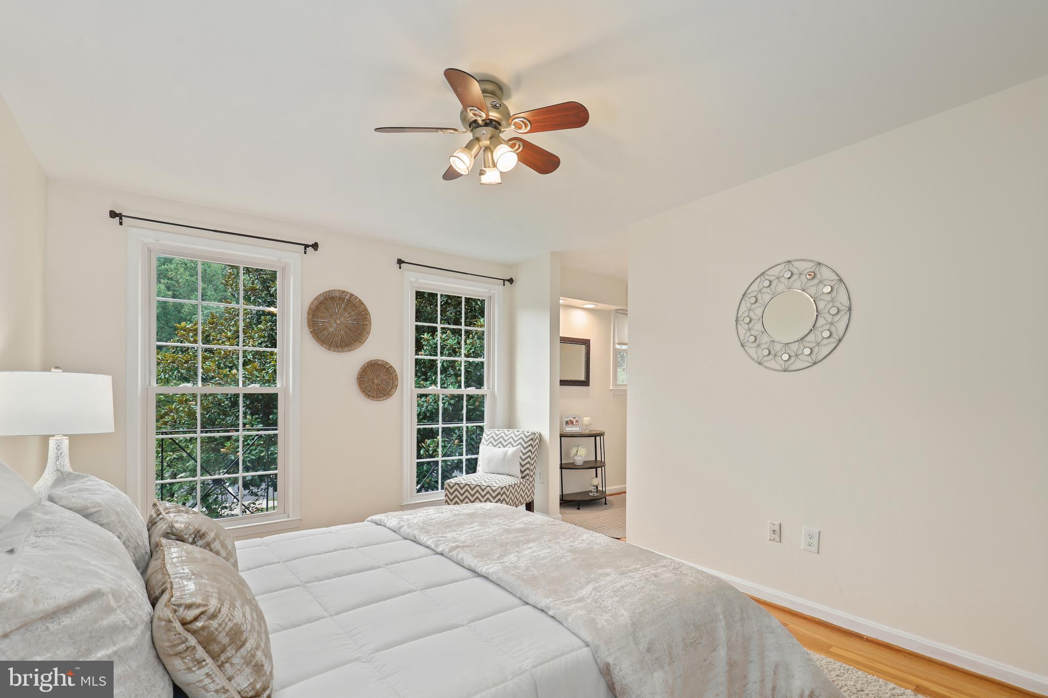 9728 Cardinal Road Fairfax, VA 22030 - Photo 14 of 37