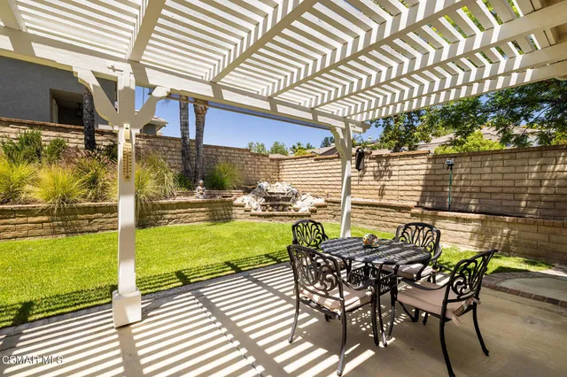 $950,000 | 29047 Ironwood Lane, Saugus, CA 91390