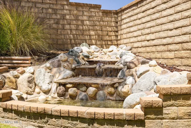 $950,000 | 29047 Ironwood Lane, Saugus, CA 91390