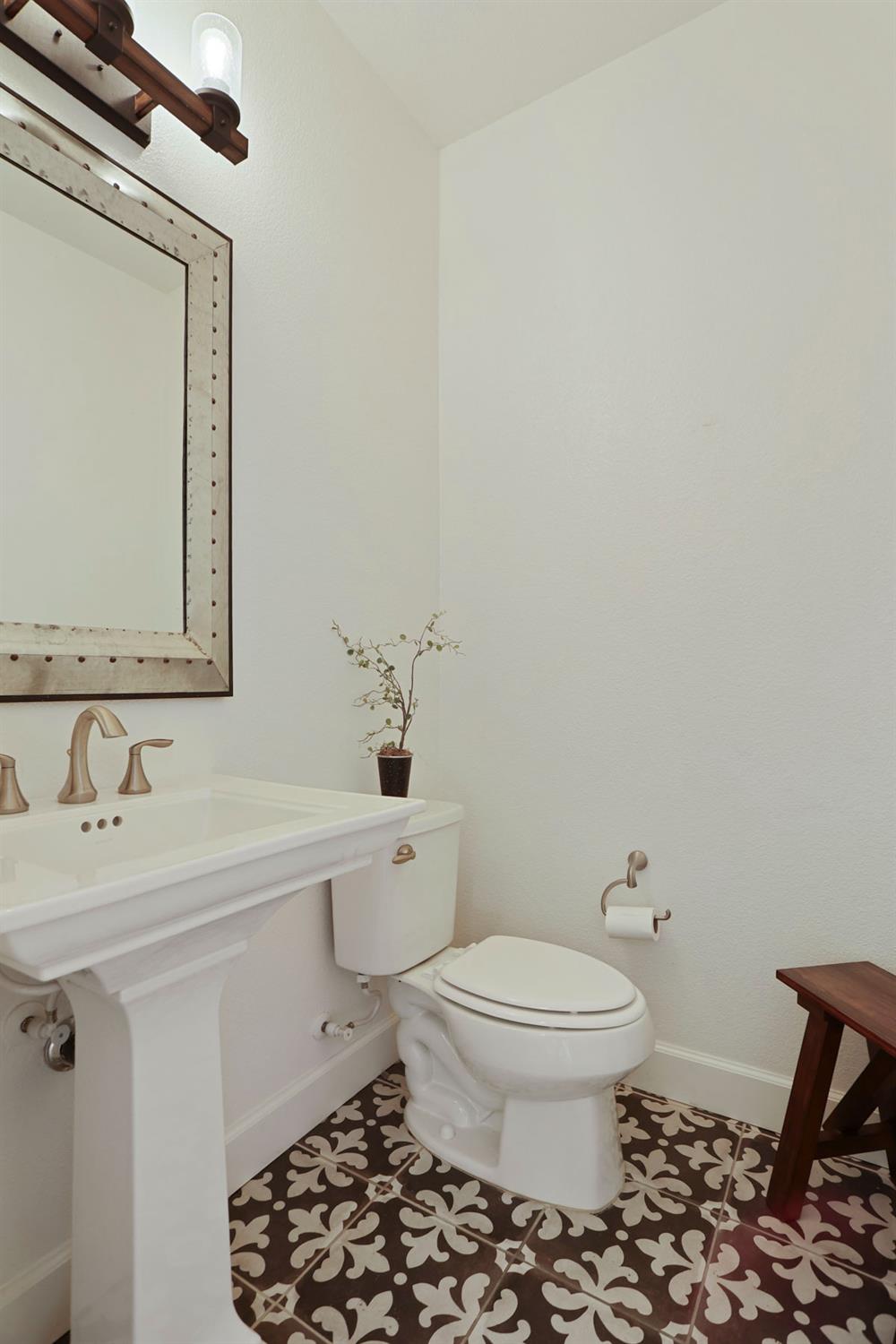 803 Riva Court Lodi, CA 95242 - Photo 26 of 37