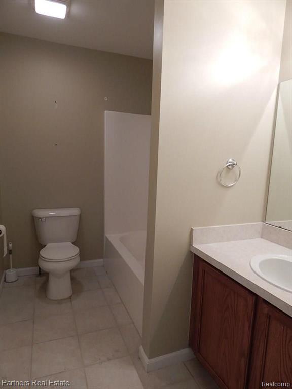 4605 Summer Ridge Drive, Unit 10 Howell, MI 48843 - Photo 19 of 23