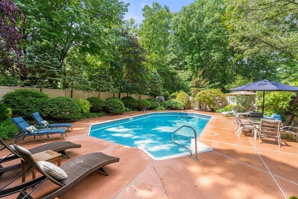 23 Baron Road Franklin, MA 02038 - Photo 5 of 38 Gallery Image 5