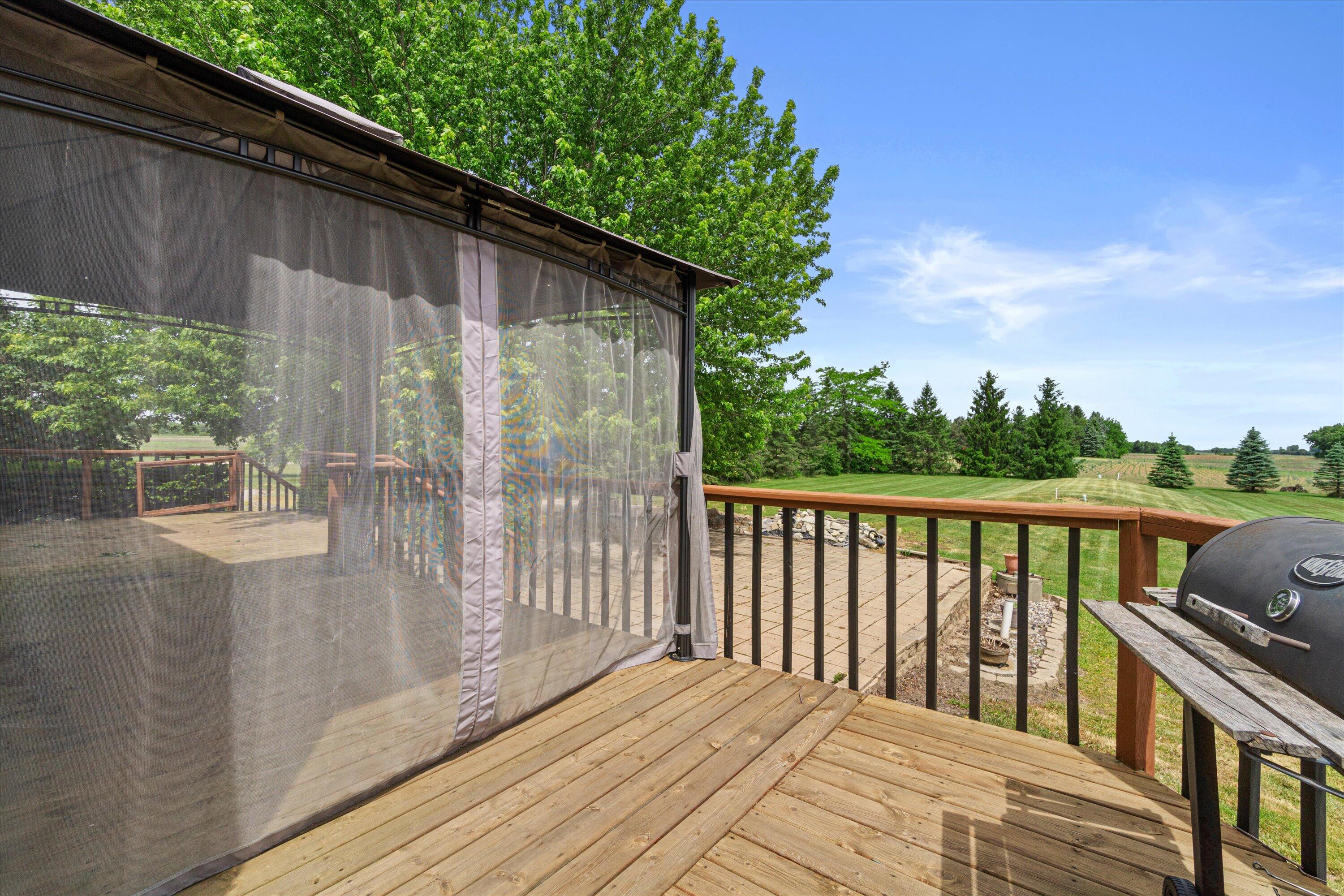 22302 Church Road Dover, WI 53139 - Photo 55 of 80 Deck