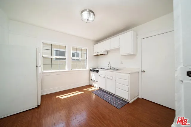 $2,790,000 | 3714 West Pico Boulevard, Los Angeles, CA 90019