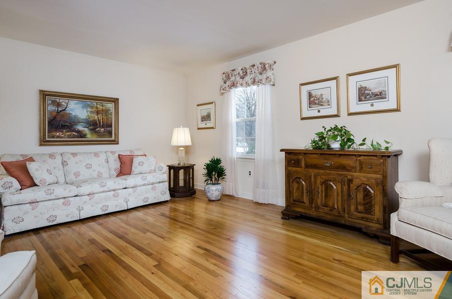 14 Fairfield Road Princeton, NJ 08540 - Photo 4 of 24 a living room with furniture and wooden floor