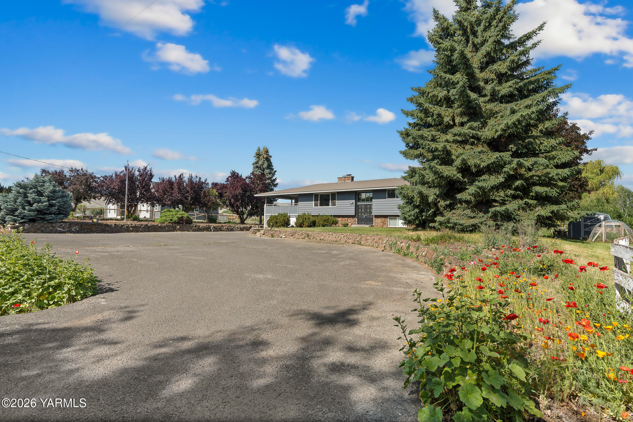 3504 Marks Road Yakima, WA 98903 - Photo 4 of 28 4 Exterior-2
