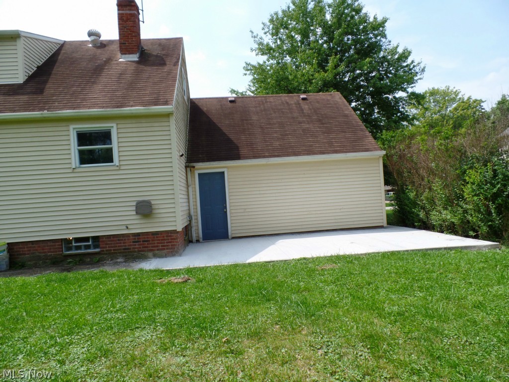7553 Webster Road Cleveland, OH 44130 - Photo 4 of 16 Gallery Image 4