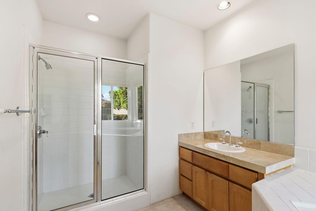 78855 Casa Del Rio La Quinta, CA 92253 - Photo 17 of 35 BG87LiYw