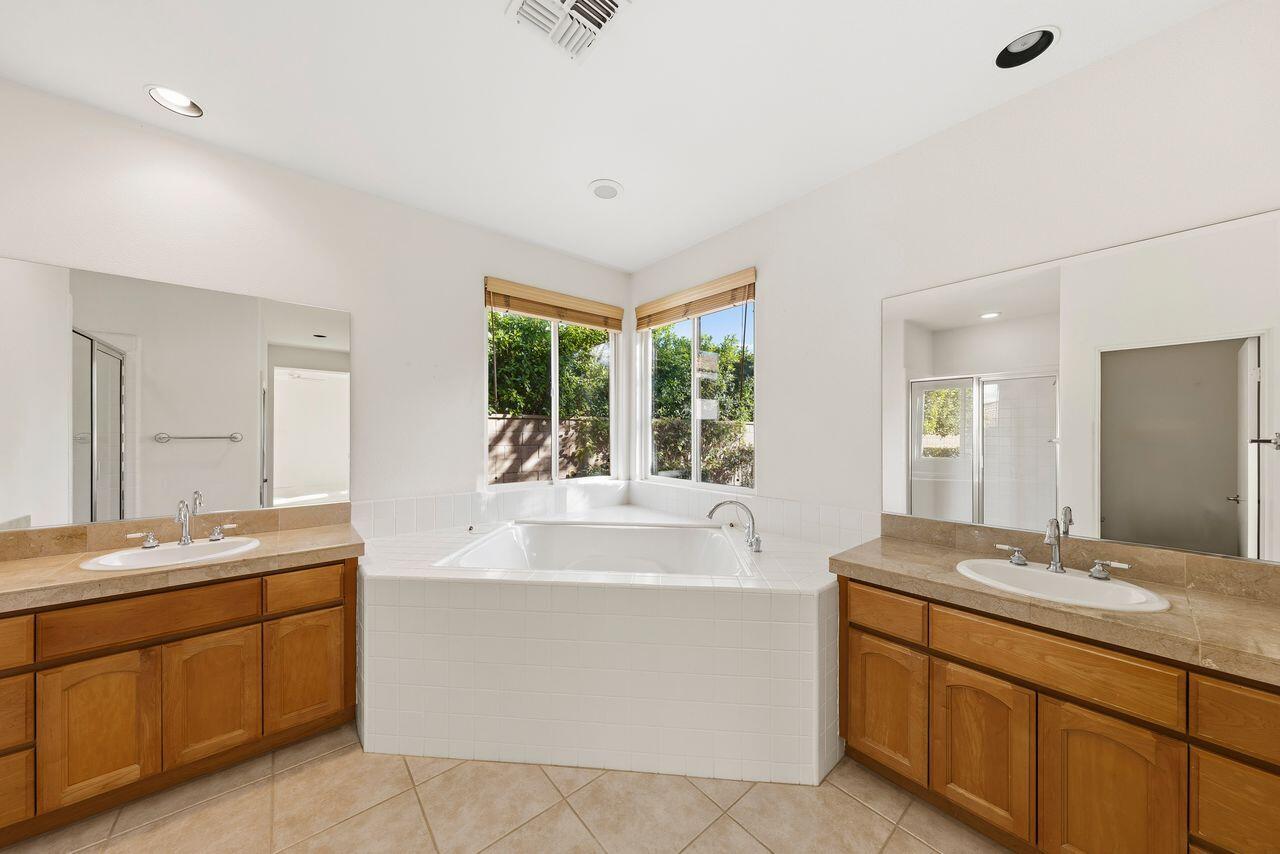 78855 Casa Del Rio La Quinta, CA 92253 - Photo 18 of 35 wCrbYdzw