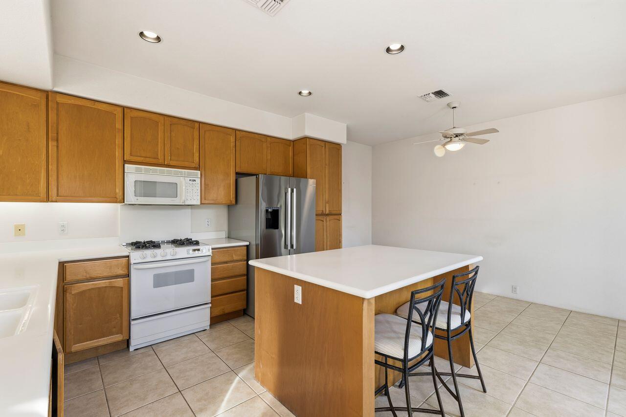 78855 Casa Del Rio La Quinta, CA 92253 - Photo 22 of 35 hbWLpIuA