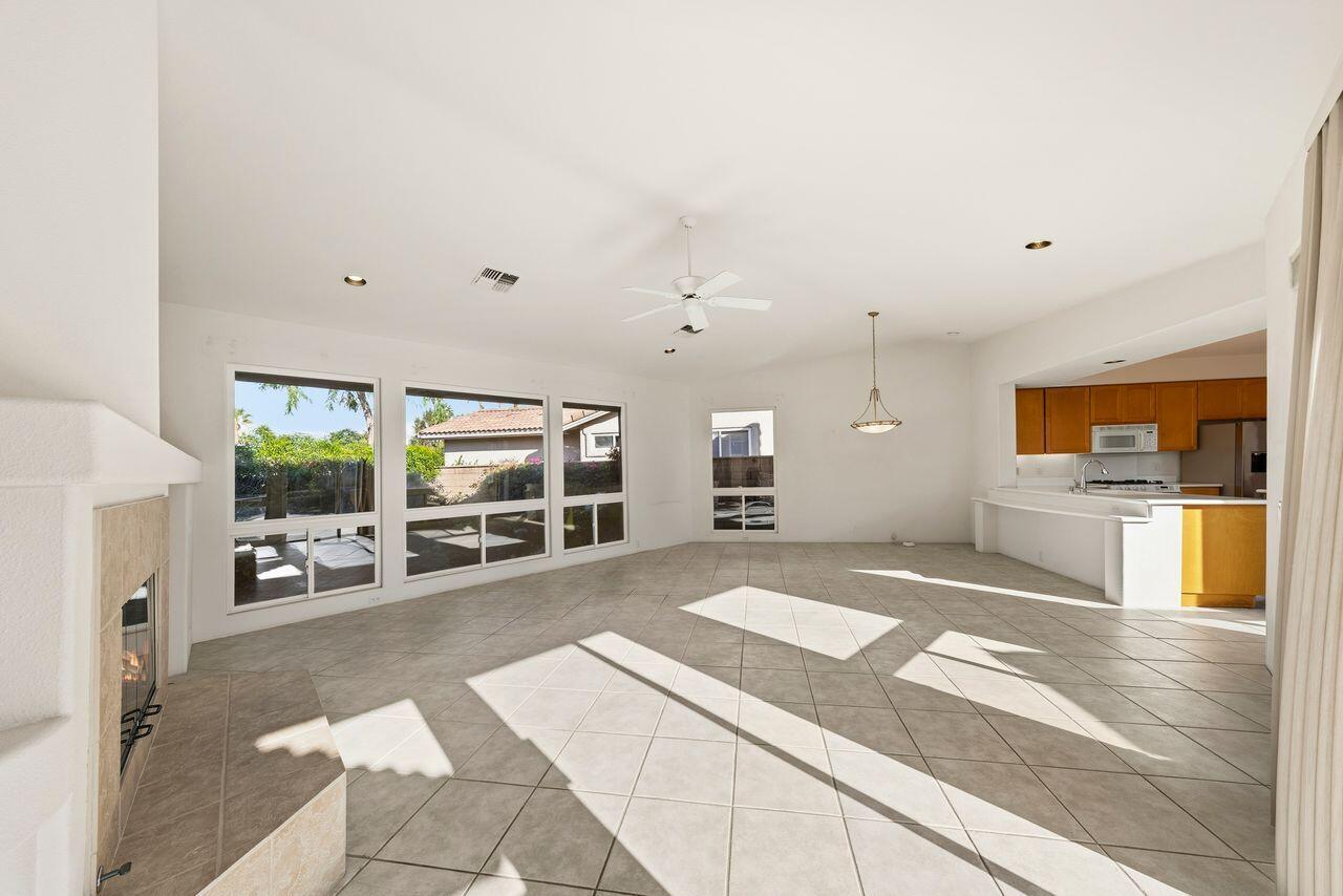 78855 Casa Del Rio La Quinta, CA 92253 - Photo 31 of 35 -7QvJ4iw