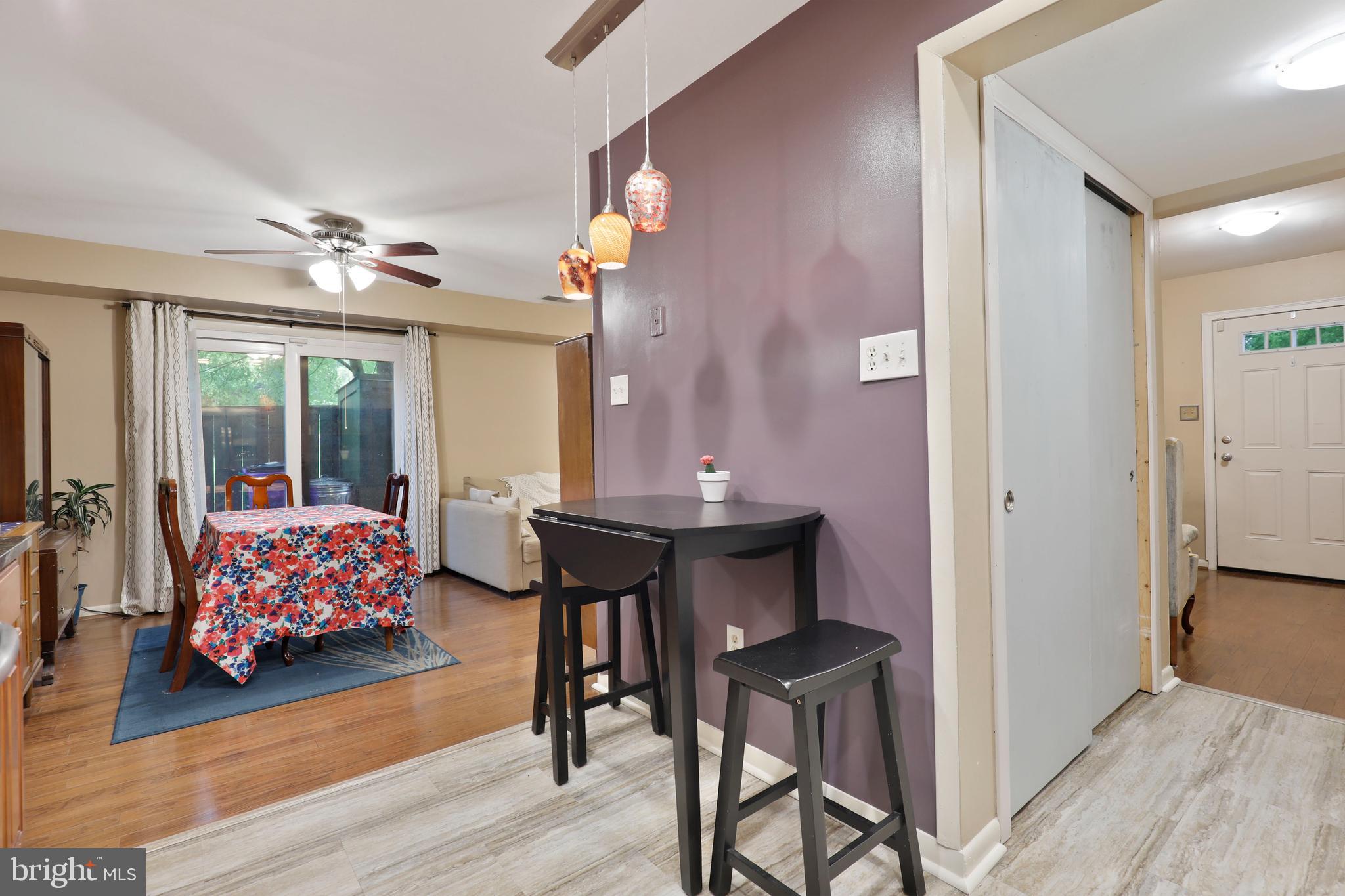 5755 Thunder Hill Road Columbia, MD 21045 - Photo 20 of 32 Pendant Lights