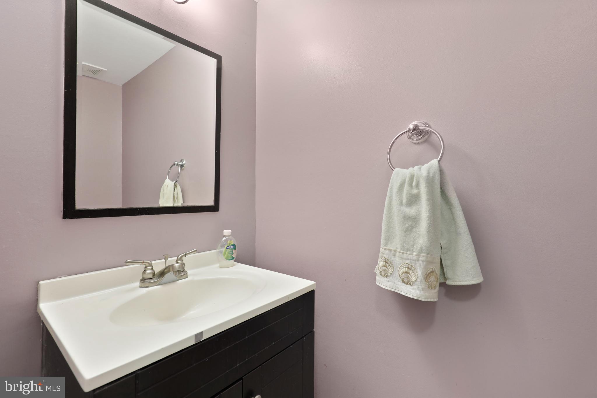 5755 Thunder Hill Road Columbia, MD 21045 - Photo 21 of 32 Half Bath on Main Level