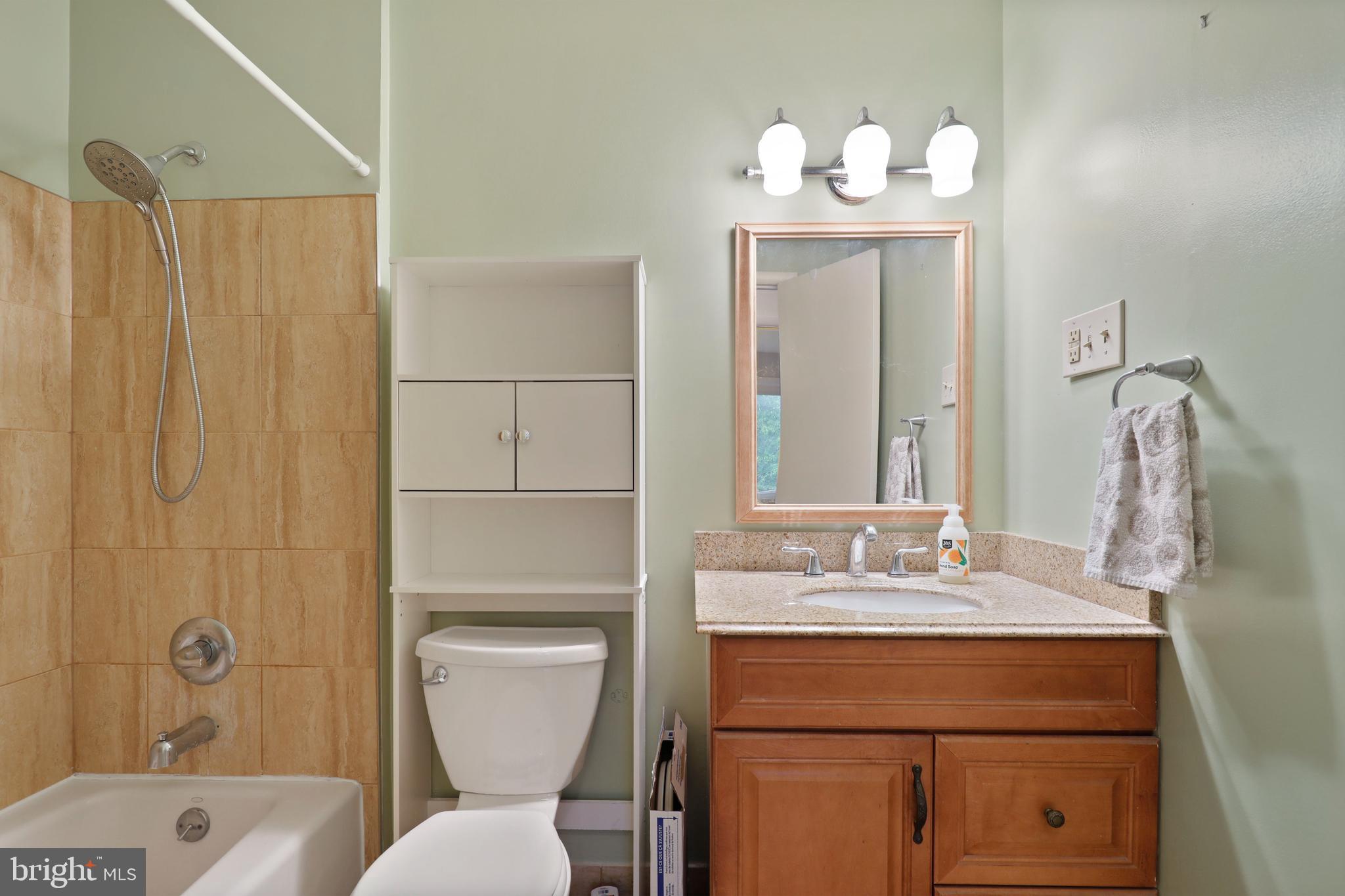 5755 Thunder Hill Road Columbia, MD 21045 - Photo 26 of 32 Renovated Full Bath 2 in
