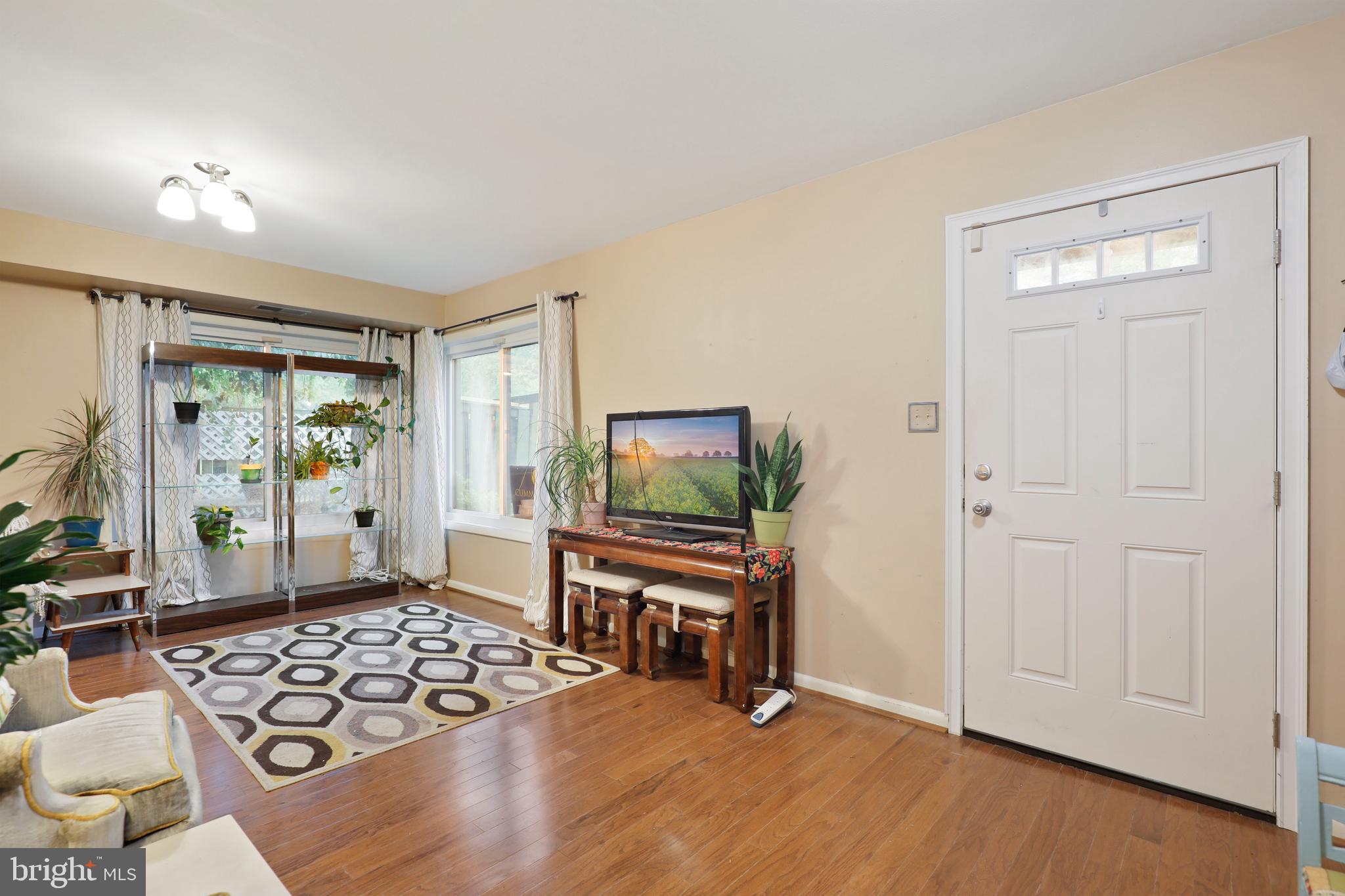 5755 Thunder Hill Road Columbia, MD 21045 - Photo 5 of 32