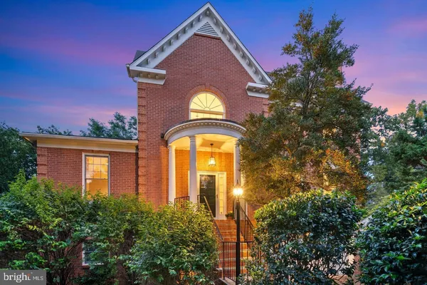 $6,775 | 2835 Lorcom Lane, Arlington, VA 22207