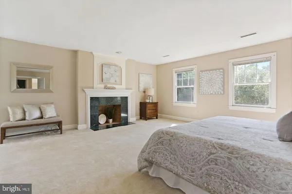 $6,775 | 2835 Lorcom Lane, Arlington, VA 22207