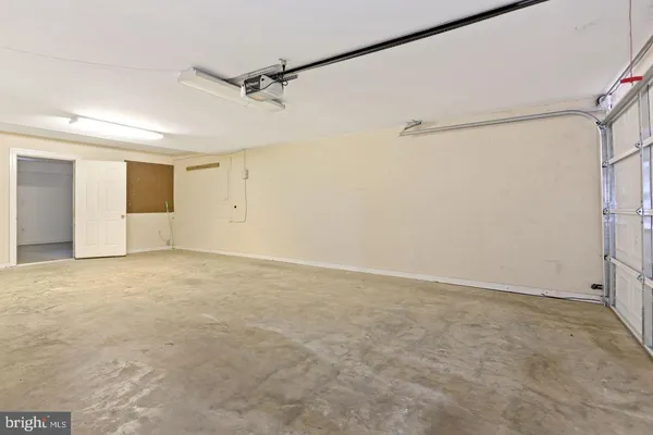 $6,775 | 2835 Lorcom Lane, Arlington, VA 22207