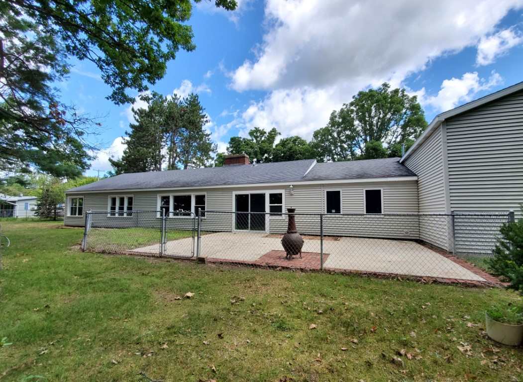 1007 West Cheesman Road St. Louis, MI 48880 - Photo 3 of 52 1878254-2.JPG