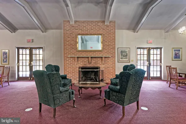 $390,000 | 7640 Tremayne Place, Unit 202, McLean, VA 22102