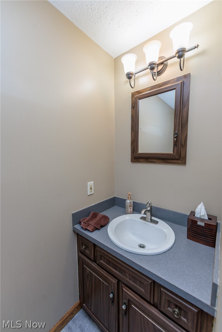 7310 Wolff Road Medina, OH 44256 - Photo 14 of 48 Gallery Image 14